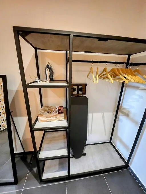 Modern Sunshine Yellow Apartment With Nature Views Willemstad 0*,