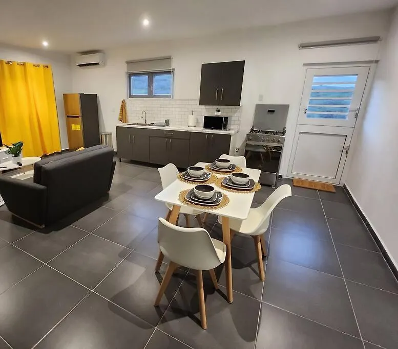 Modern Sunshine Yellow Apartment With Nature Views Willemstad